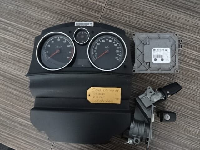 ECU Opel Astra H A16XER Bj 2010 complete set., Gebruikt, -, -, Opel
