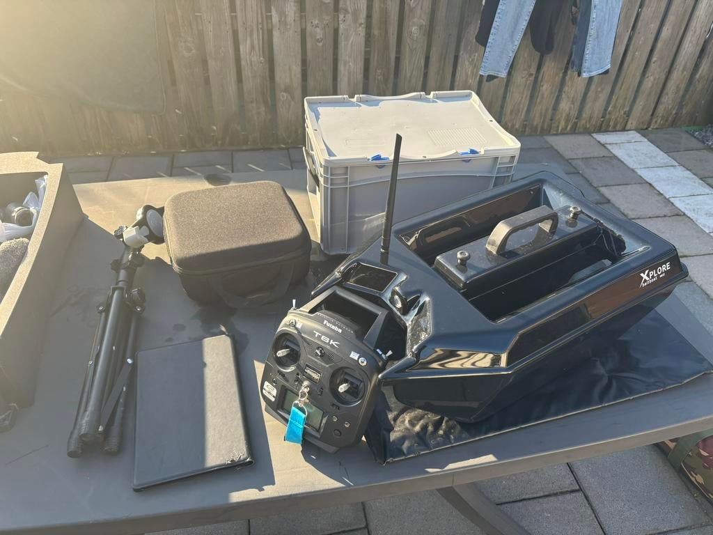 Voerboot Xplore van BBoats, Watersport en Boten, Hengelsport | Karpervissen, Ophalen, Zo goed als nieuw, Overige typen