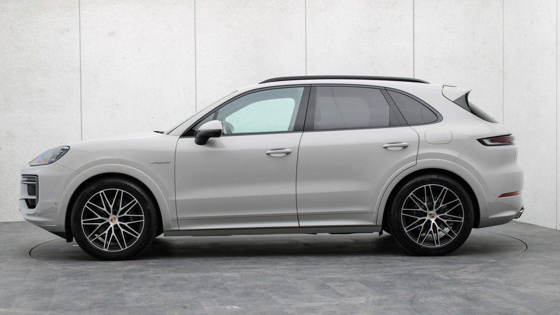 Porsche Cayenne 3.0 E-Hybrid SportDesign | Panoramadak | BOS, Auto's, Gebruikt, Zwart, 2995 cc, Automatische klimaatregeling