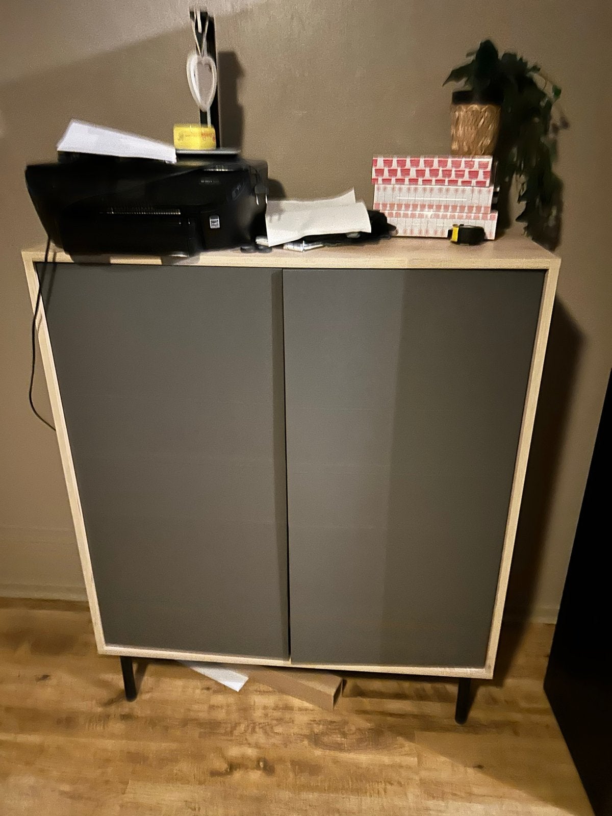 Modern kastje met 2 deuren en 3 planken, Huis en Inrichting, Ophalen, Gebruikt