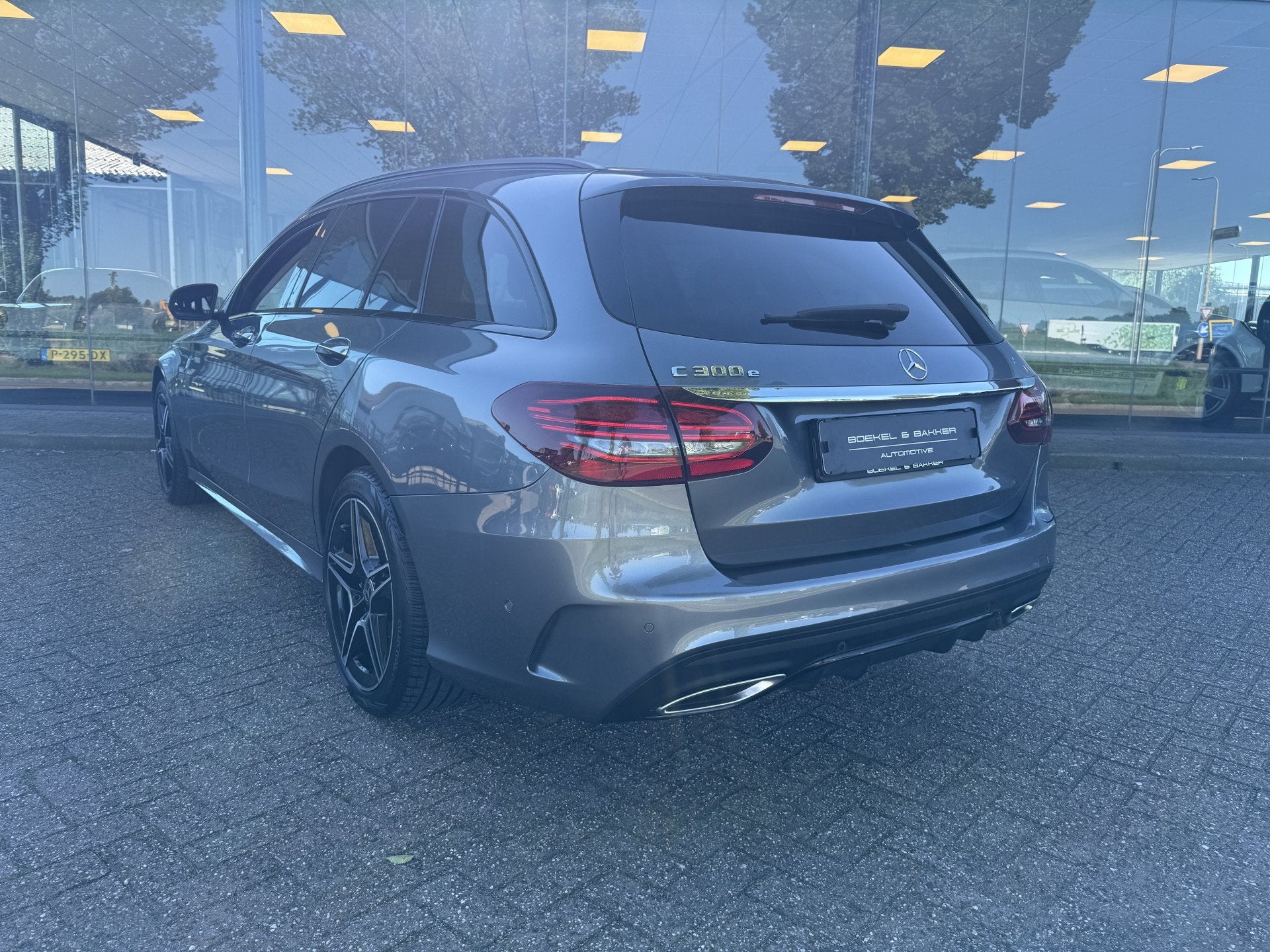 Mercedes-Benz C-Klasse Estate 300 e Business Solution AMG *, 320 pk, Automatische klimaatregeling, Hybride Elektrisch/Benzine