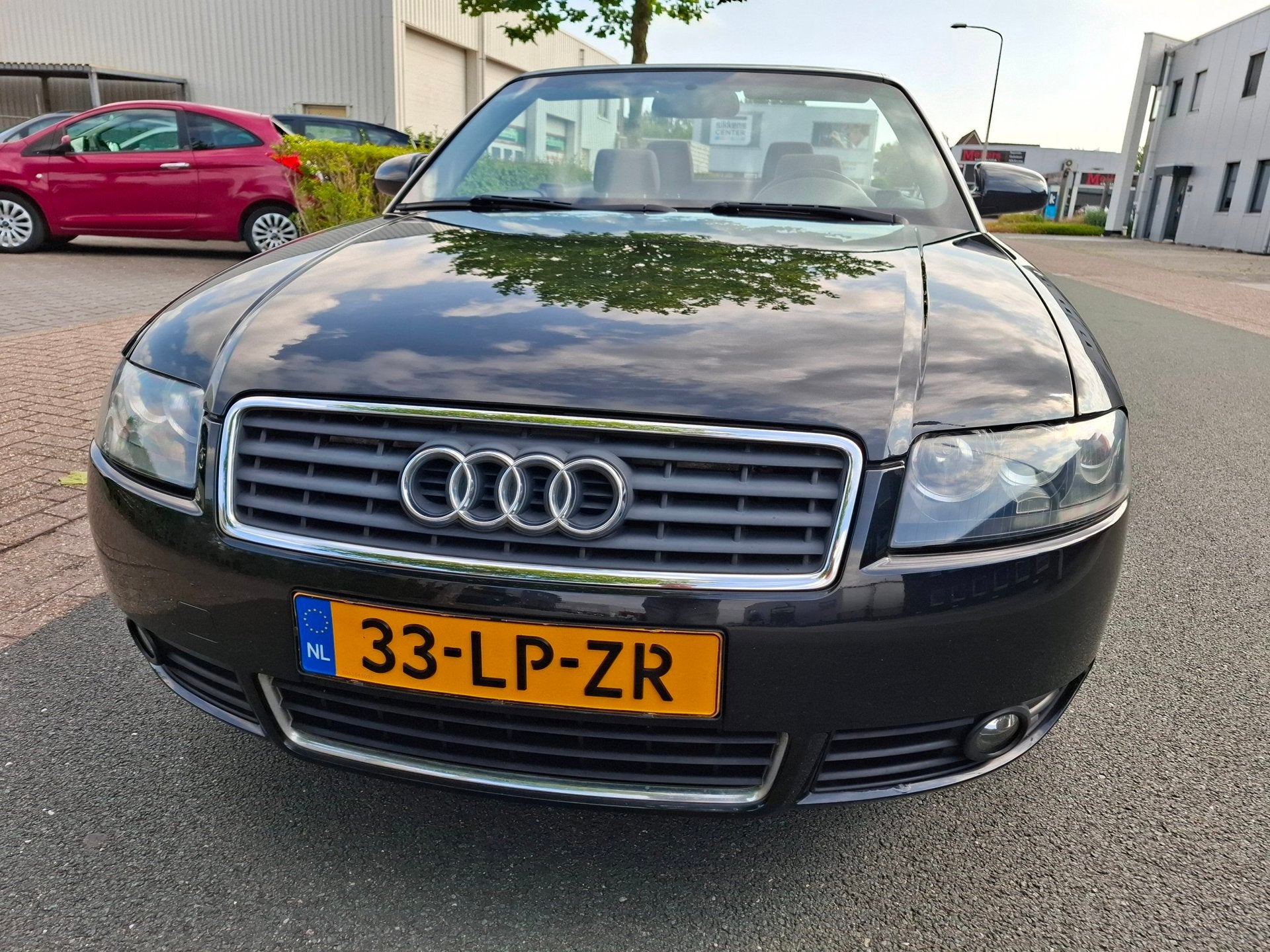 Audi A4 Cabriolet 1.8 Turbo CLIMA/CRUISE/PDC!, Voorwielaandrijving, Stof, Gebruikt, Zwart