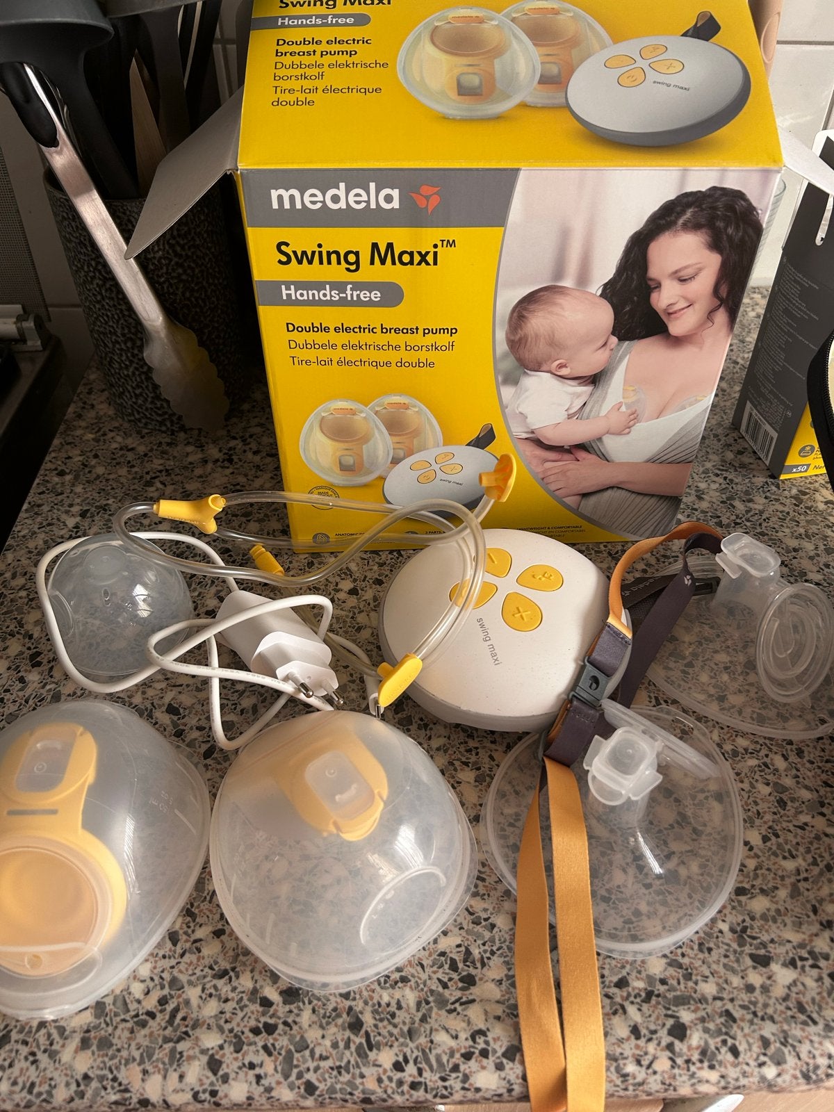 Medela Swing Maxi dubbele elektrische borstkolf handsfree, Ophalen, Zo goed als nieuw
