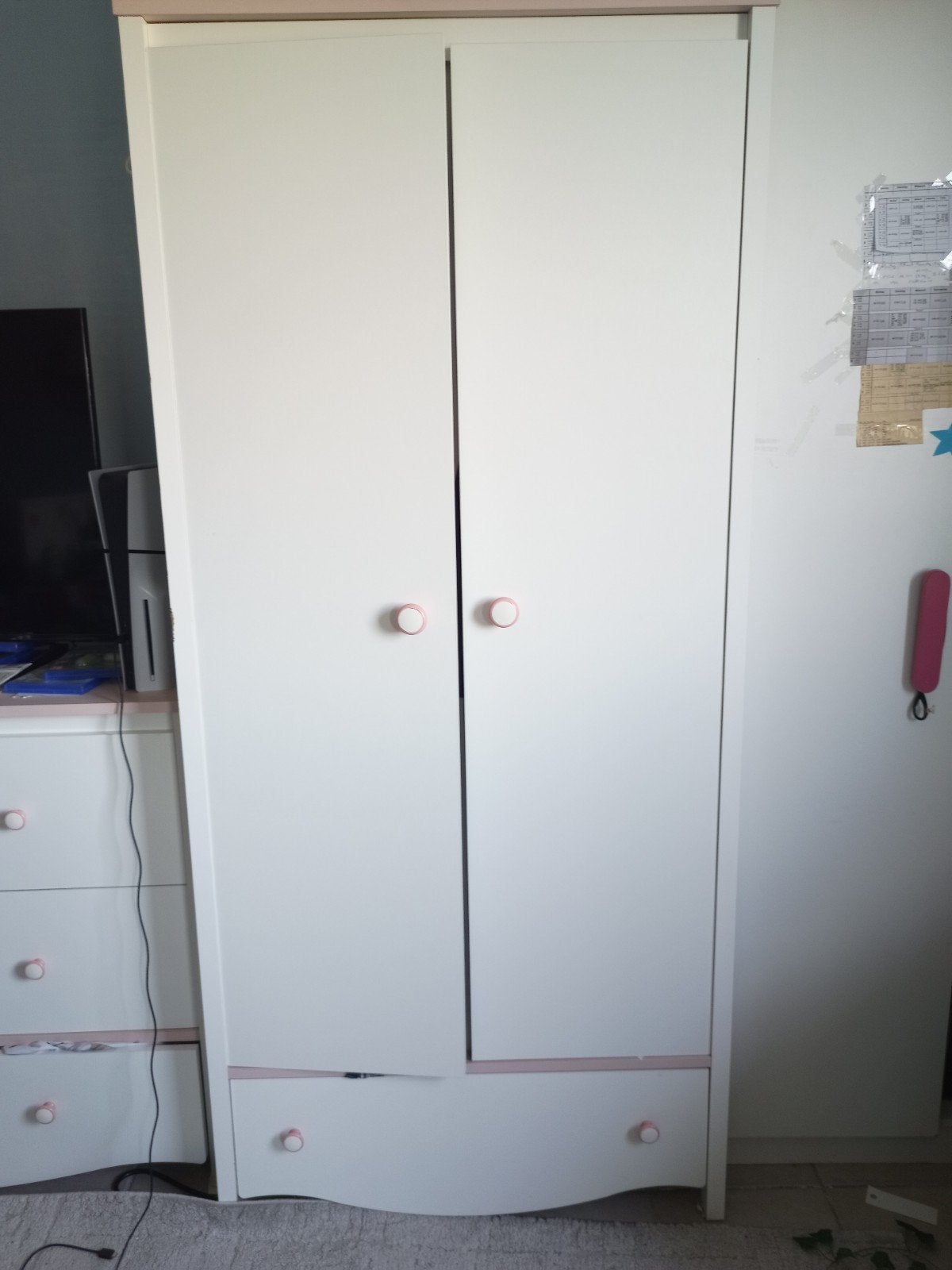 White pink closet, Ophalen, Zo goed als nieuw, .