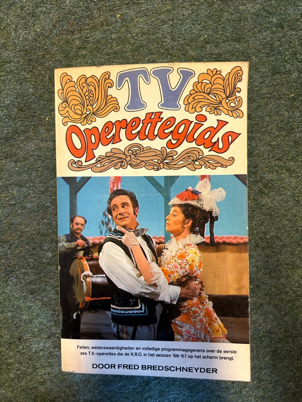 TV Operettegids - Fred Bredschneyder (KRO 1966-1967), Ophalen of Verzenden, Gelezen, Genre of Stijl