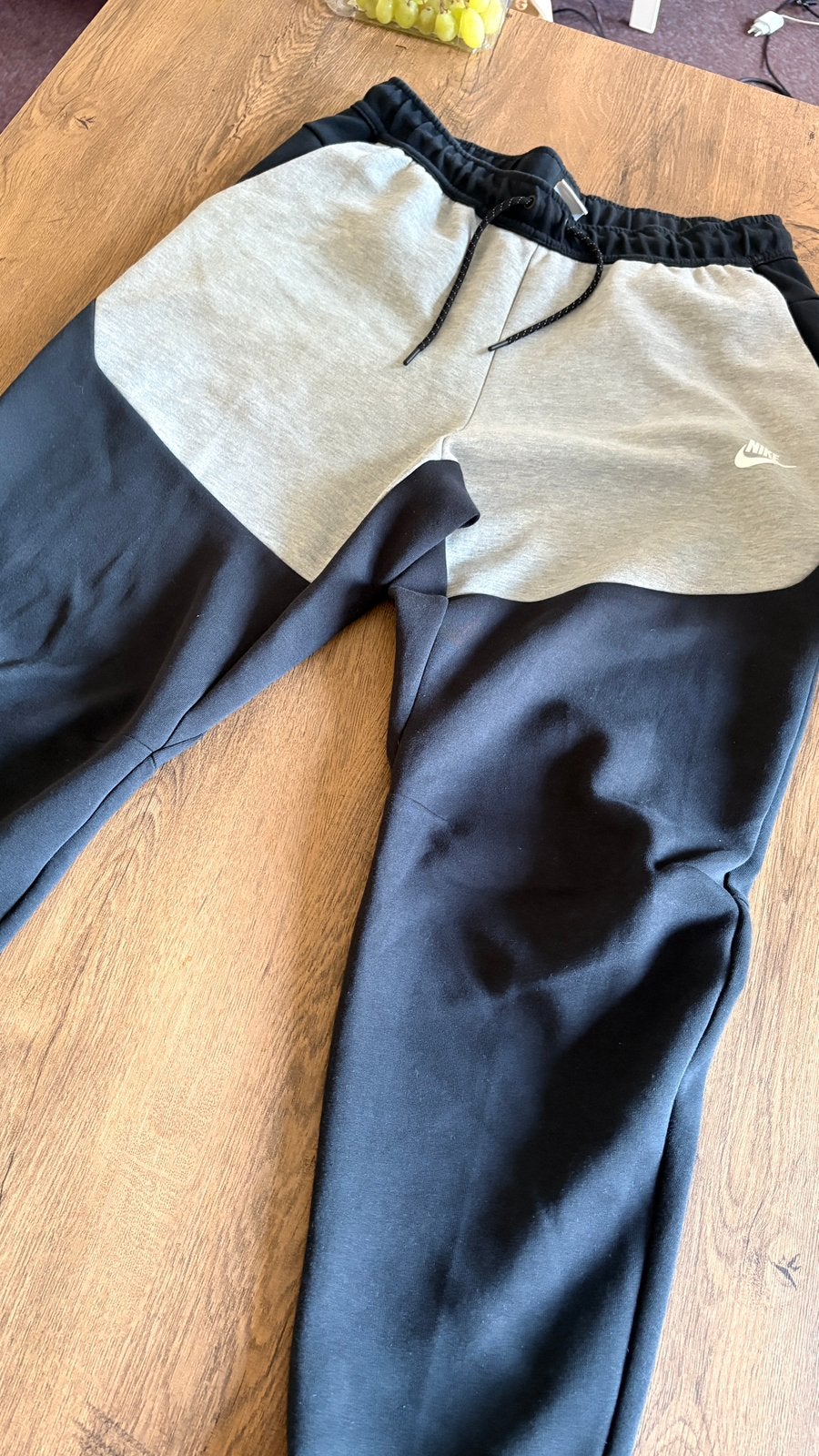 Nike Tech Fleece joggingbroek, Ophalen of Verzenden, Nieuw, Maat 52/54 (L), Grijs
