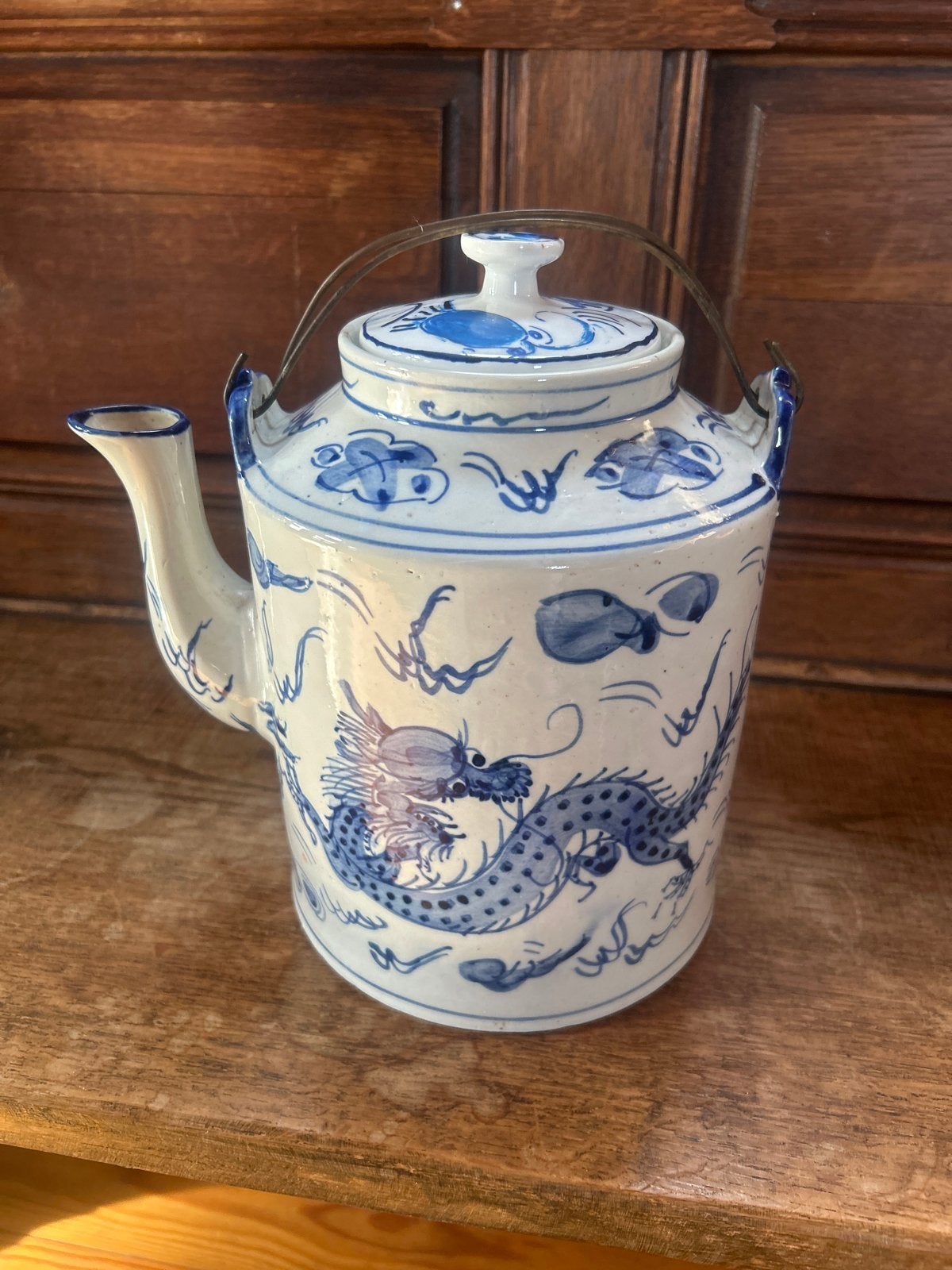 Antieke Chinese theepot met drakenmotief, Ophalen