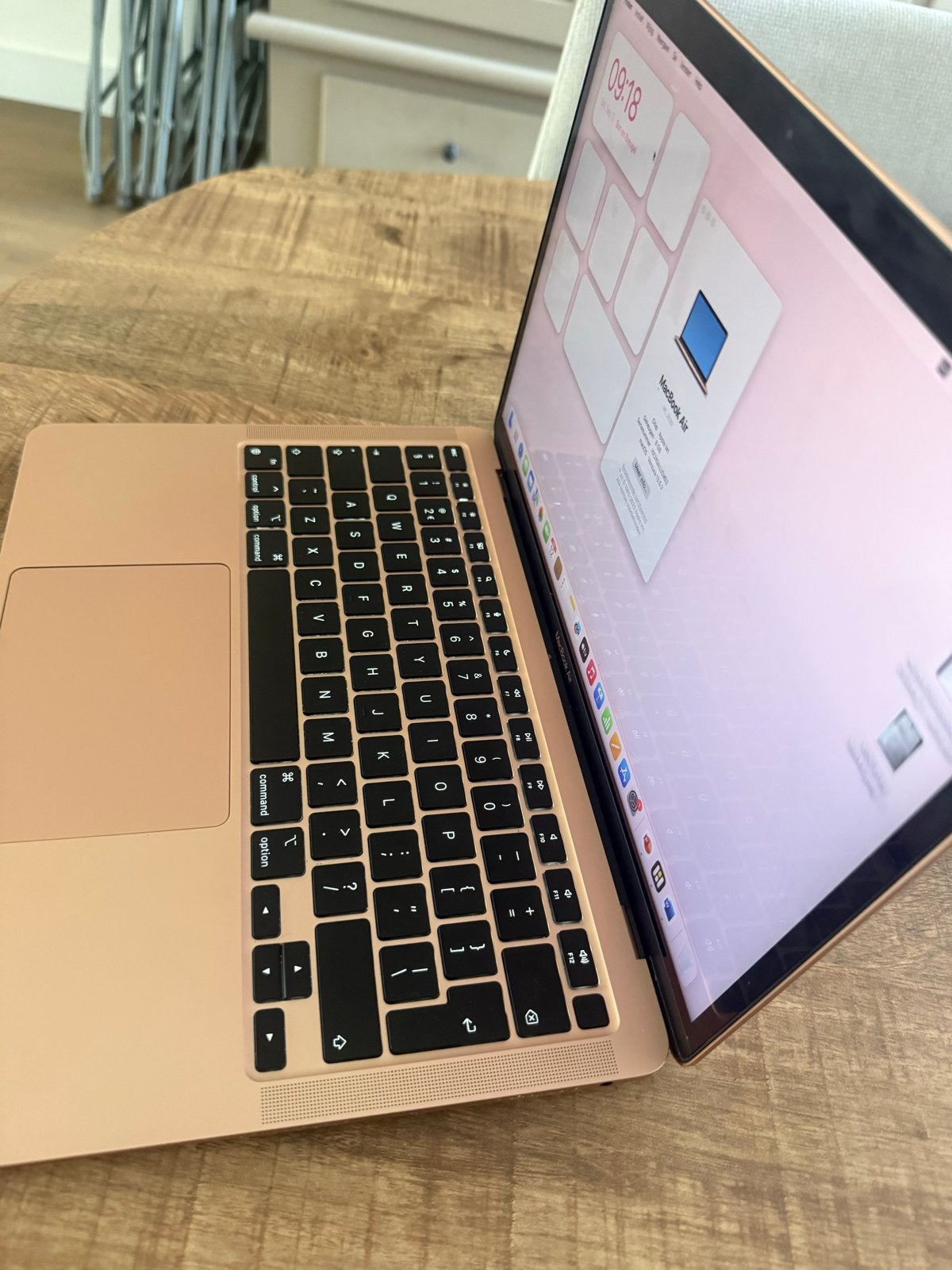 Foto 10 van MacBook Air M1 2020 - 13 inch - Zo goed als nieuw