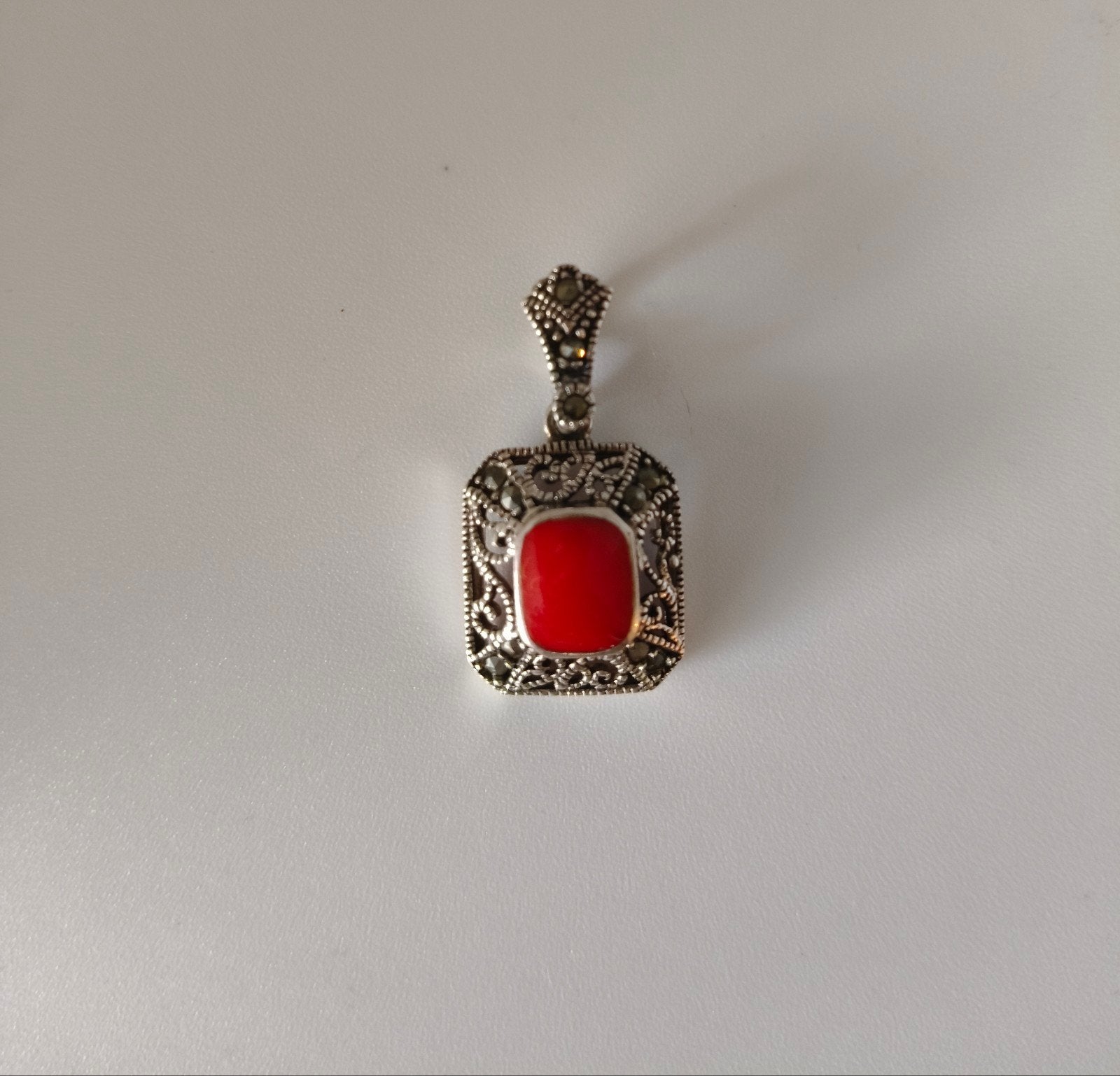 Prachtige vintage Art Deco zilveren 925 hanger met pyriet, Gebruikt, Overige voorstellingen, Ophalen of Verzenden, Met edelsteen