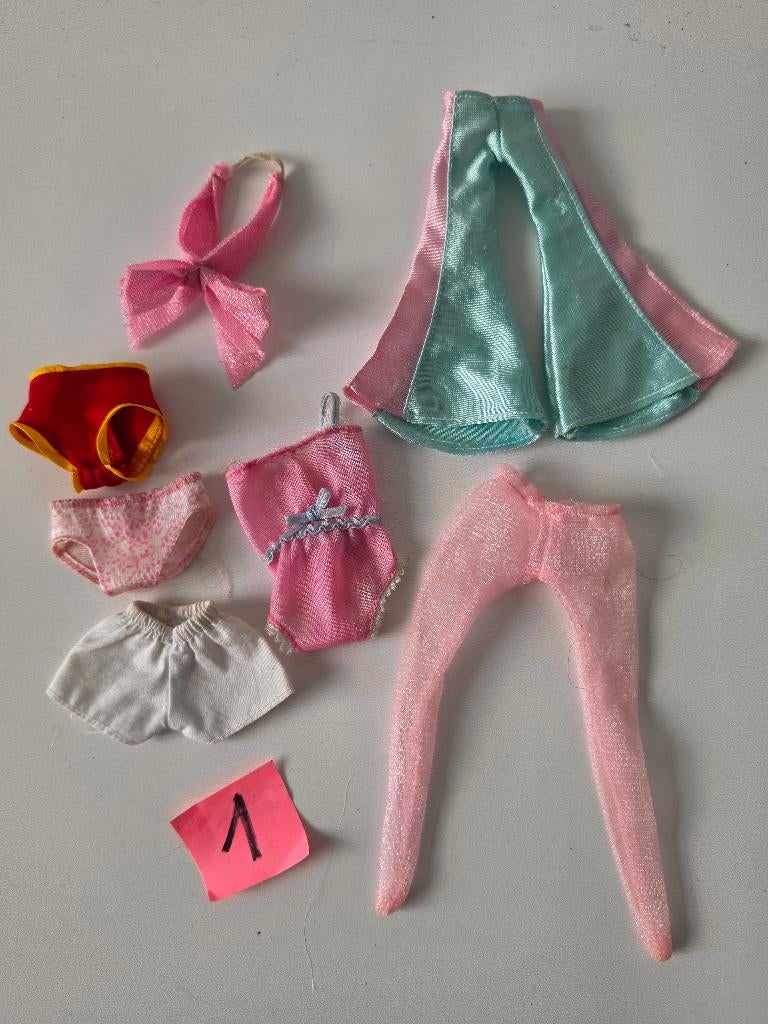 Barbie kleding set, Ophalen of Verzenden, Zo goed als nieuw, Barbie