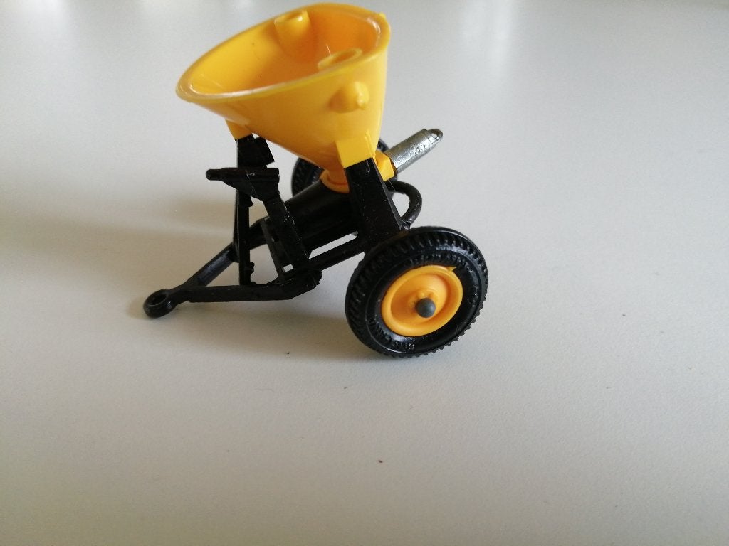 Vintage Britains strooier, Ophalen of Verzenden, Gebruikt, Tractor of Landbouw, Britains