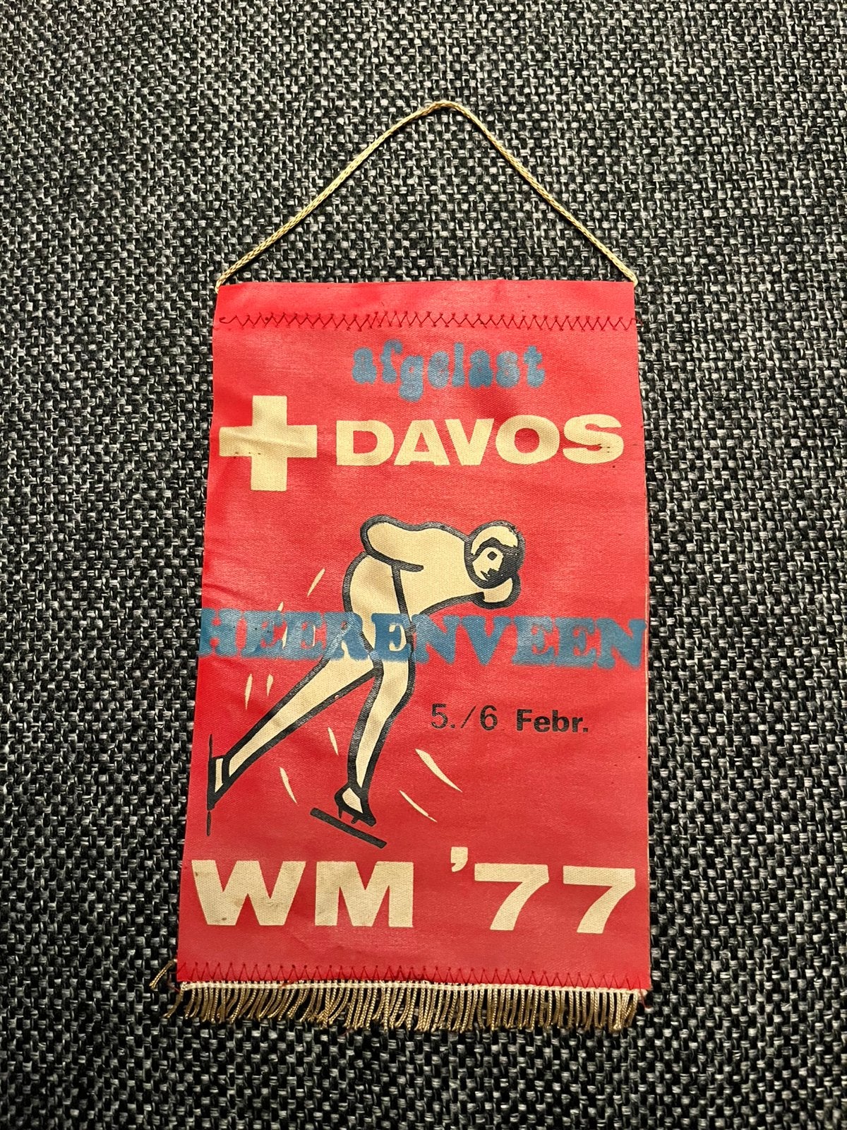 Souvenirvaandeltje WK Schaatsen 1977 (Davos / Heerenveen), Ophalen of Verzenden, Zo goed als nieuw, Overige typen, Overige merken
