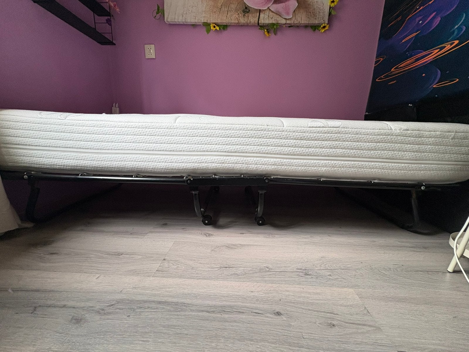 GRATIS!!!!!! Opklabed met goed en schoon matras 80x200, Huis en Inrichting, Ophalen, 90 cm, Eenpersoons, Zo goed als nieuw