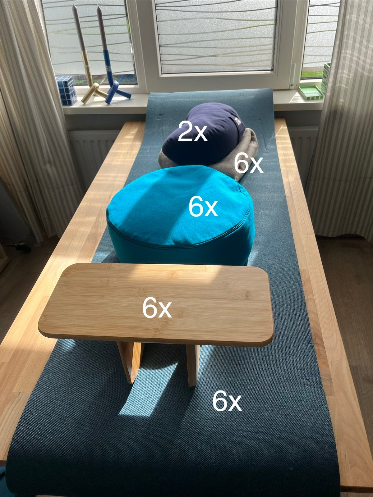 6x Set Yogakussens bankjes matten en dekentjes als nieuw, Ophalen, Zo goed als nieuw, Yogamat