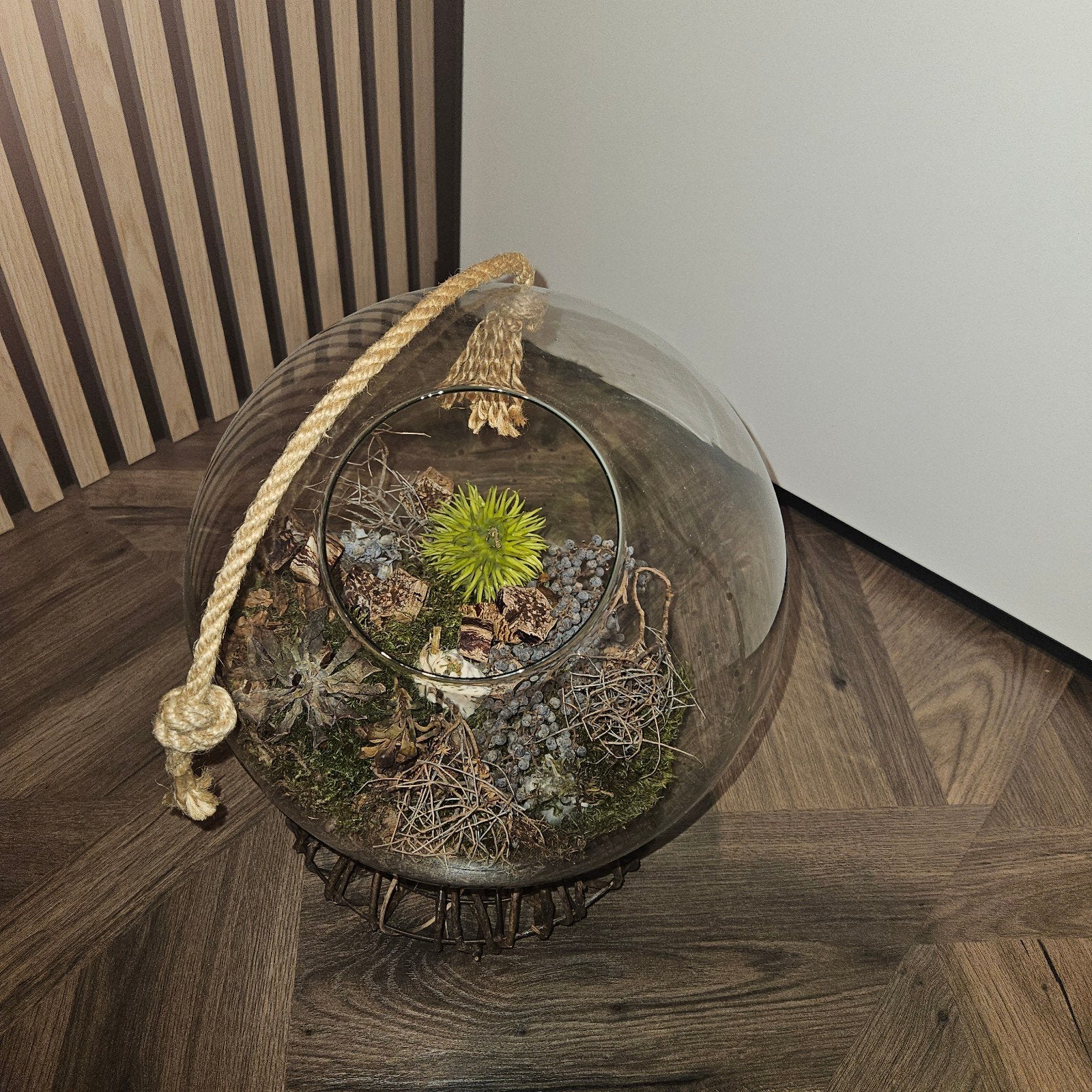 Decoratieve glazen bol met planten en touw, Meerkleurig, Overige stijlen, Ophalen of Verzenden, Zo goed als nieuw