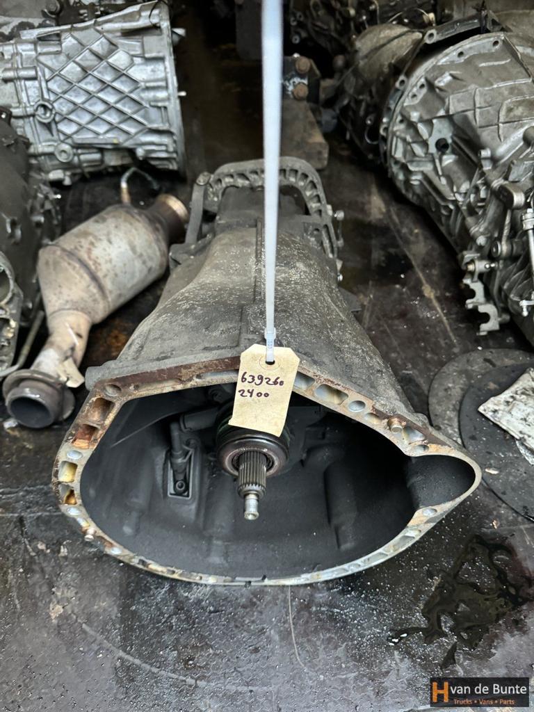 Versnellingsbak Mercedes vito 2.2 code: 639 260 2400, Gebruikt, -, Ophalen of Verzenden, -