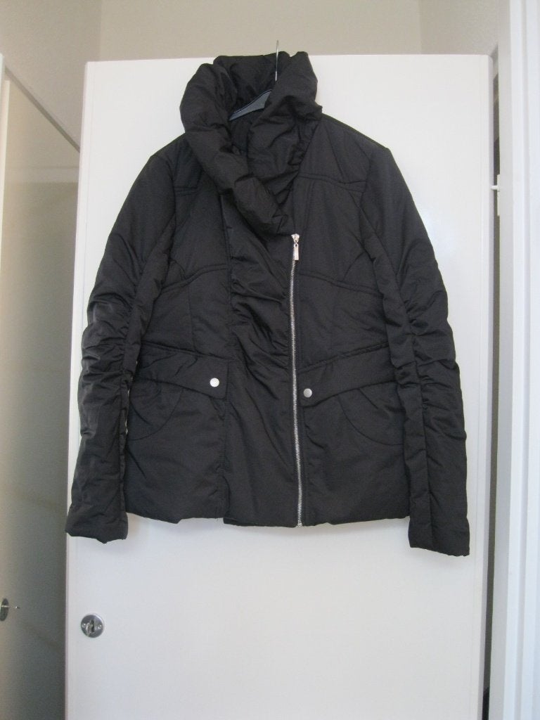 Liv jas zwart 42 L zgan  Nieuwprijs €79,90, Verzenden, Zwart, Maat 42/44 (L), Zo goed als nieuw