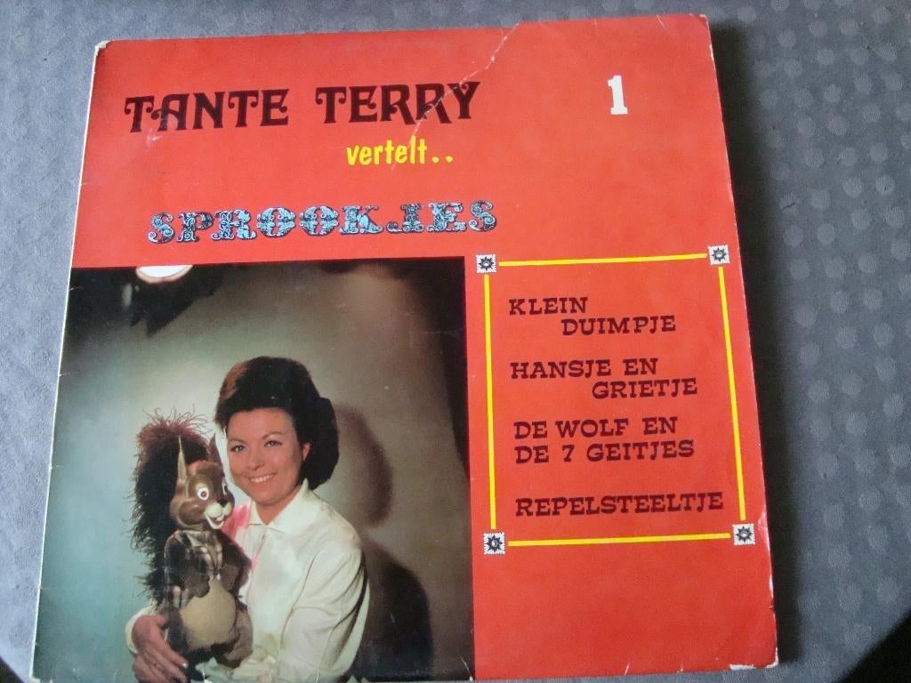 Tante terry vertelt sprookjes deel 1 en 2, Ophalen of Verzenden, Zo goed als nieuw, 12 inch, Levenslied of Smartlap