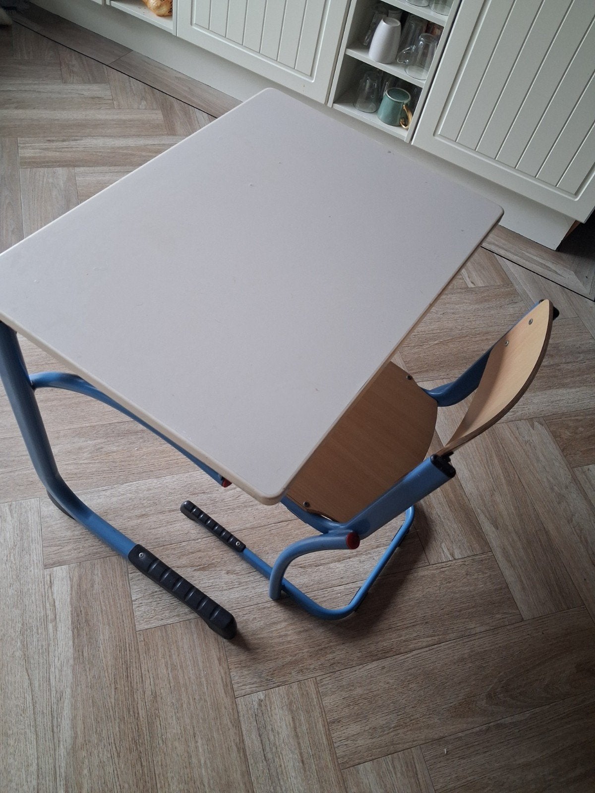 Schooltafeltje met stoel - Blauw en Hout, Ophalen, Gebruikt, Stoel(en)
