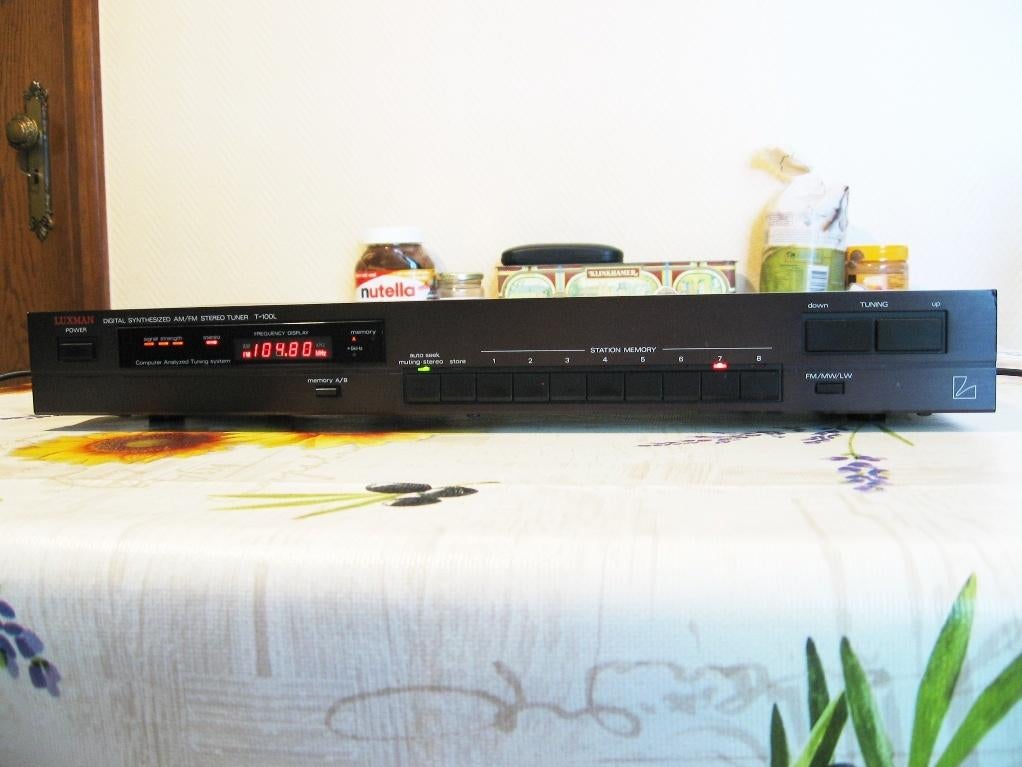 Luxman T-100L tuner serviced, Audio, Tv en Foto, Tuners, Ophalen of Verzenden, Gebruikt