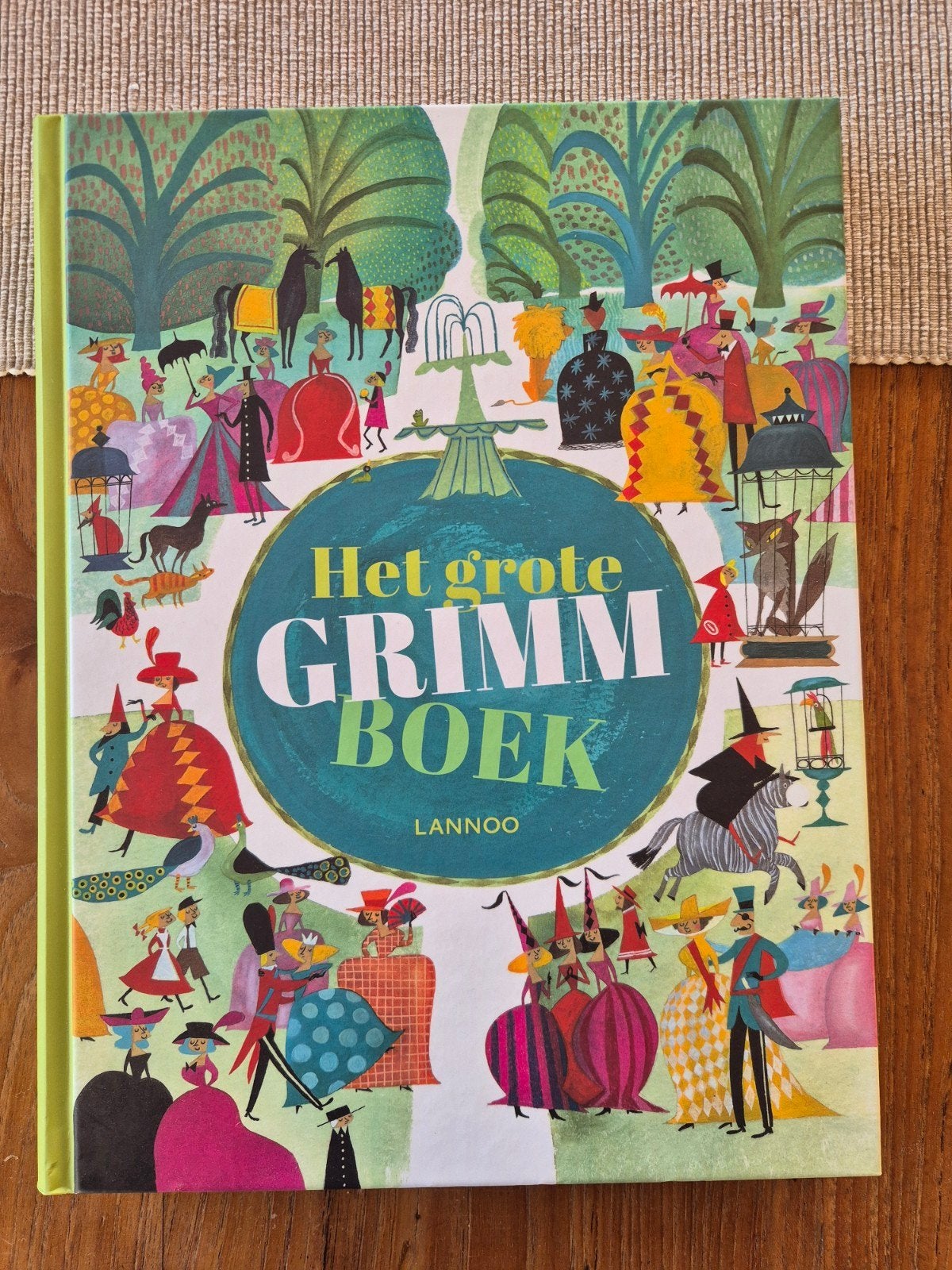 Het Grote Grimm Boek - sproojesboek, Ophalen of Verzenden, Zo goed als nieuw, Gebroeders Grimm