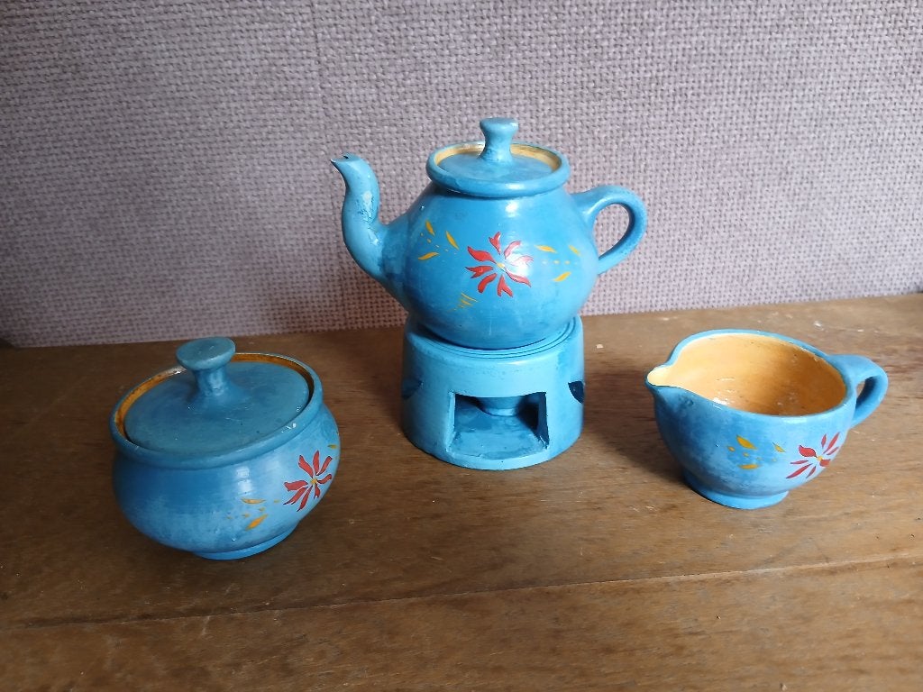 Oud servies van keramiek ?, Ophalen