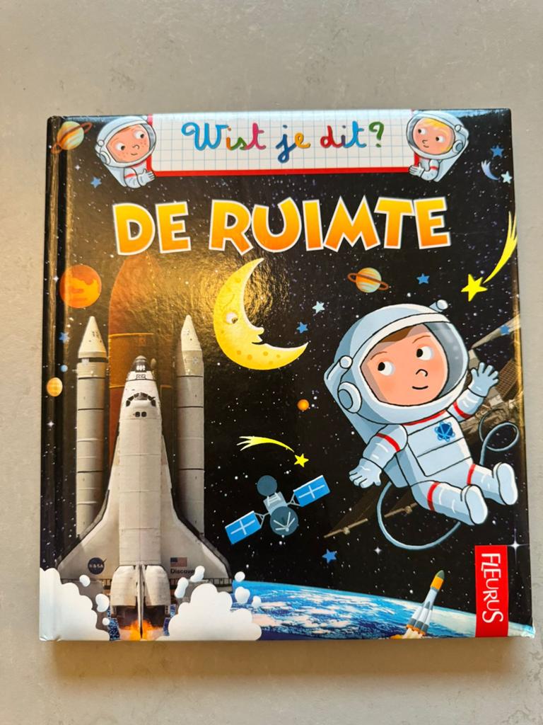 Wist je dit? De Ruimte - Boeiend en leerzaam kinderboek, Ophalen of Verzenden, Zo goed als nieuw, Non-fictie