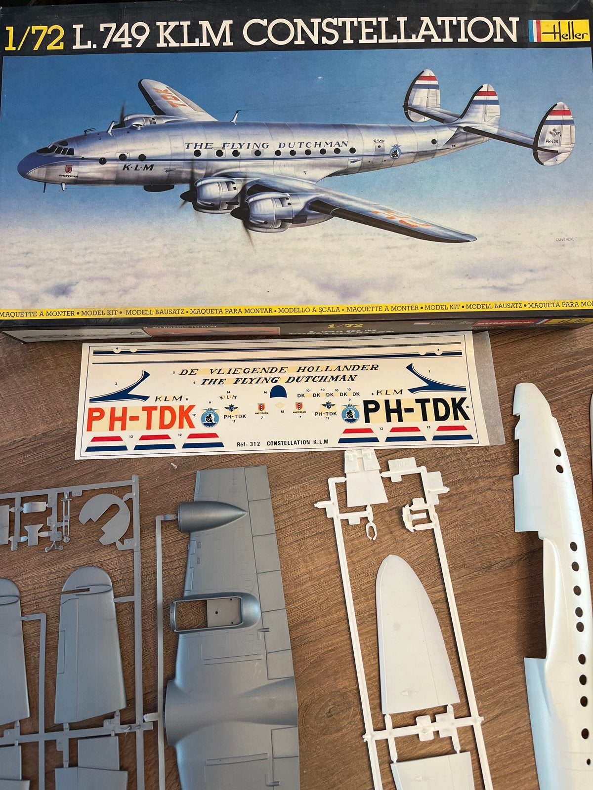 Heller L.749 KLM Constellation Modelbouw Vliegtuig 1:72, Hobby en Vrije tijd, Modelbouw | Vliegtuigen en Helikopters, 1:72 tot 1:144