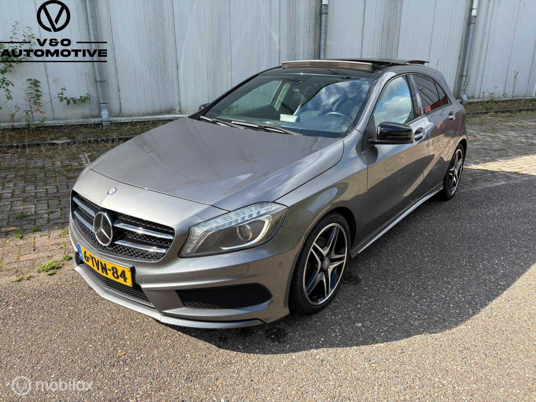 Mercedes A-klasse AMG 180 pakket | Automaat, Auto's, Gebruikt, 4 cilinders, Leder en Stof, 122 pk