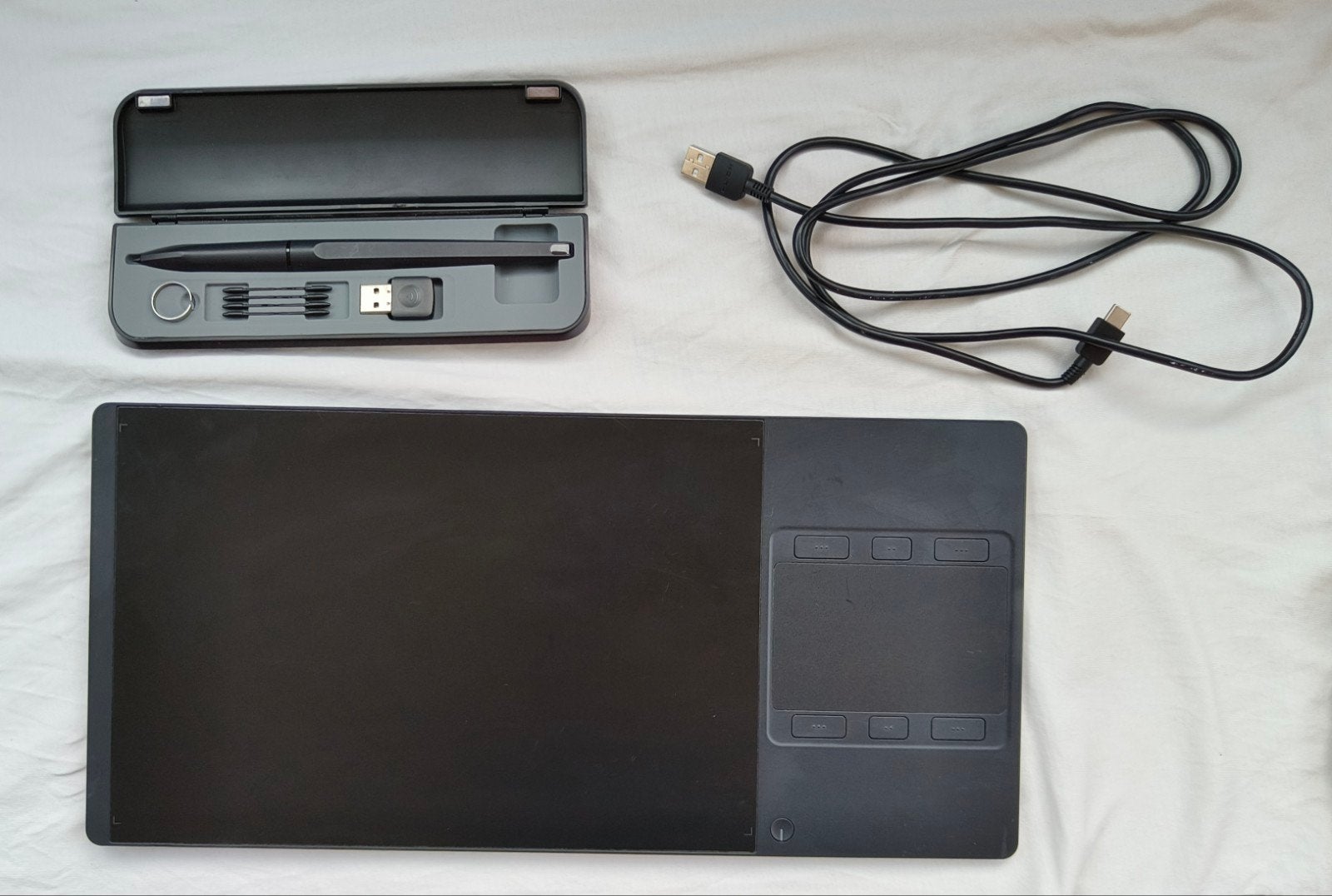 Huion G10T Tekentablet met Pen en Accessoires, Computers en Software, Ophalen, Gebruikt, Bedraad, Huion