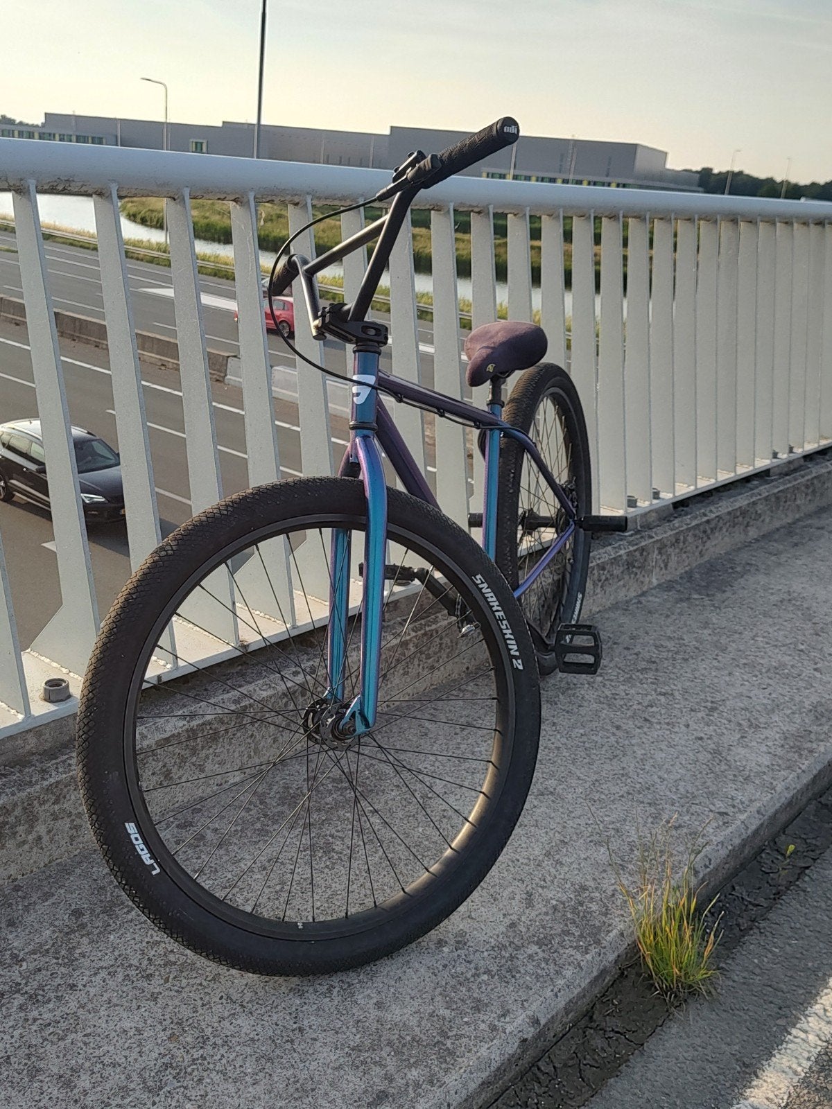 Mafia bike bomba blauw paars, Ophalen of Verzenden, Zo goed als nieuw, Schijfrem, 1 kind