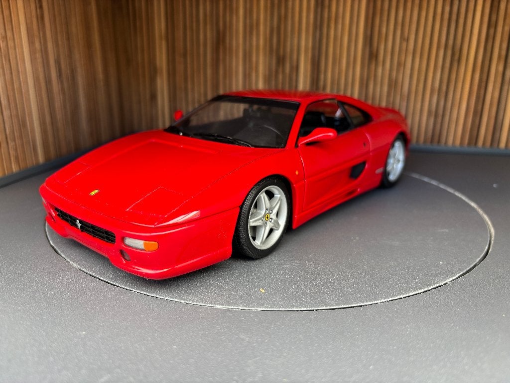 Ferrari F355 Berlinetta 1:18 UT Models Rood MJ, Ophalen of Verzenden, Zo goed als nieuw, Auto, UT Models