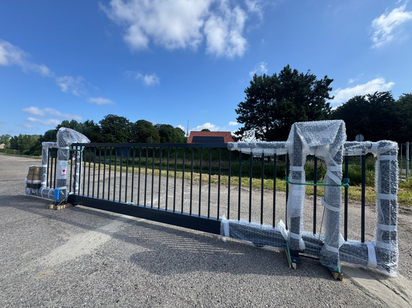 Nieuwe Automatische schuifpoort, Ophalen, Zo goed als nieuw, IJzer, Tuinhek
