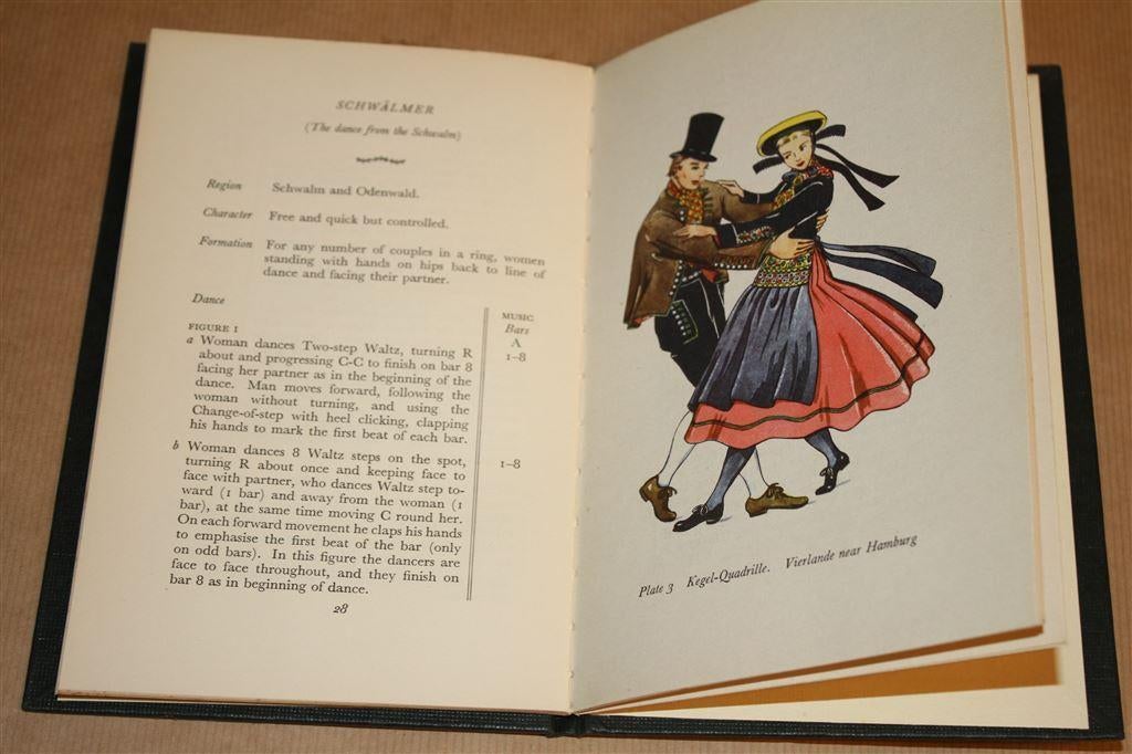 Dances of Germany [1951]. Handboek Europese volksdansen., Boeken, Ophalen of Verzenden, Gelezen, Toneel