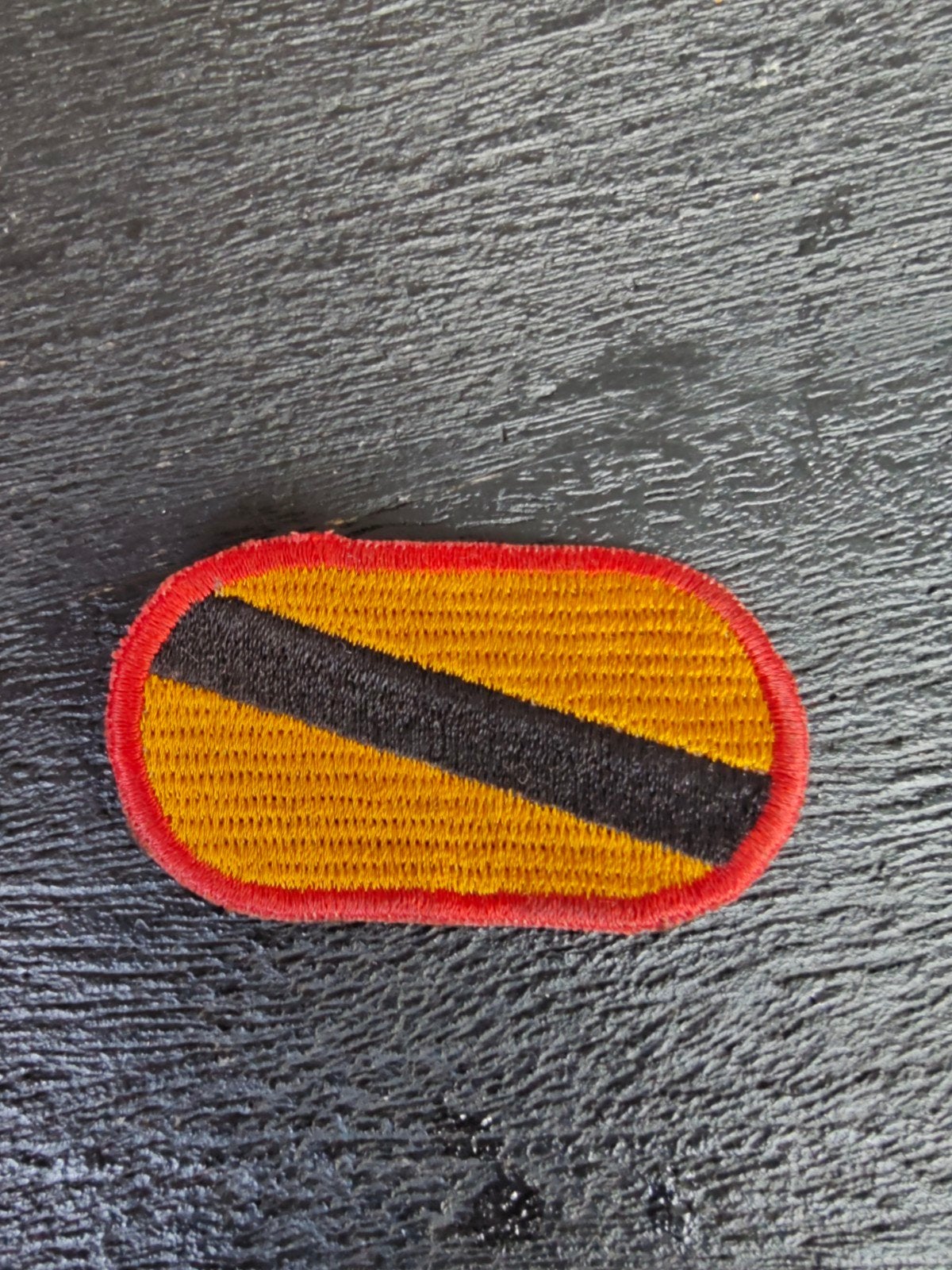 Army Airborne Oval Patch: 1st Brigade, 1st Cavalry Div - Vie, Ophalen of Verzenden, Landmacht, Amerika, Embleem of Badge