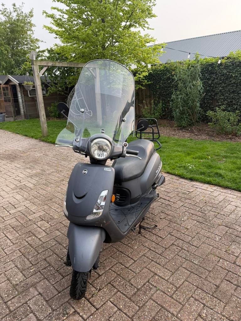 Scooter Sym Fiddle 2, Fietsen en Brommers, Scooters | SYM, Ophalen, Zo goed als nieuw, Benzine, Fiddle