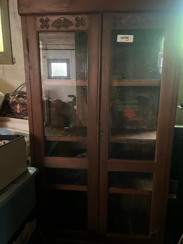 Mooie Javaanse kast met glazen deuren, Antiek en Kunst, Ophalen