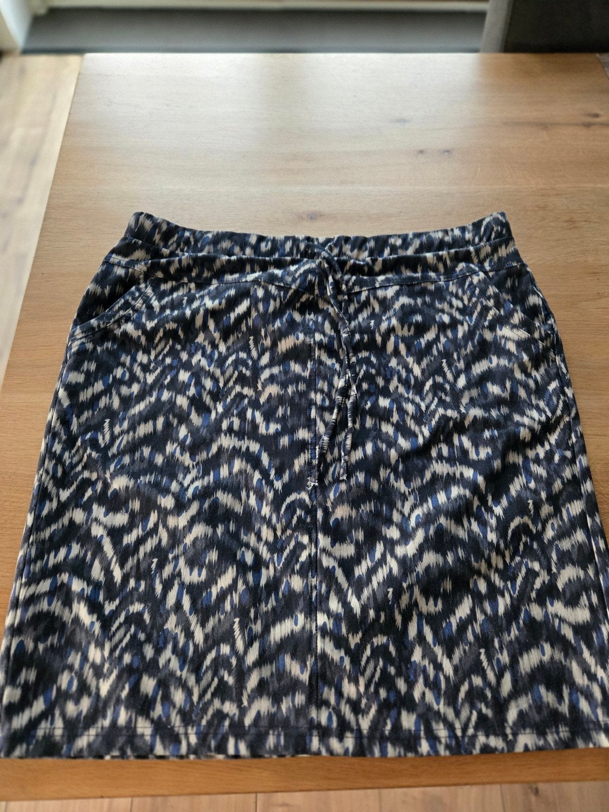 Dreamstar travelstof rok, Kleding | Dames, Verzenden, Zo goed als nieuw, Blauw, Onder de knie