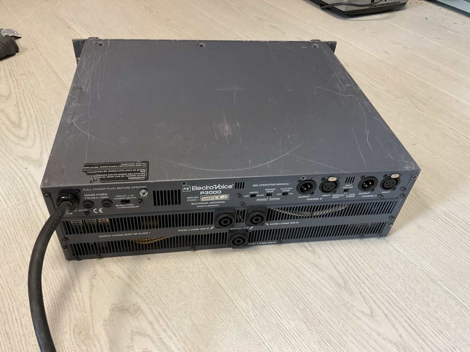 Bose 802-C System Controller & Electro-Voice P3000 ( rek3), Overige merken, Ophalen of Verzenden, 120 watt of meer, Gebruikt