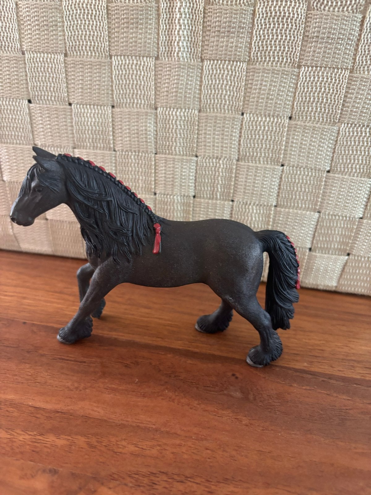 Schleich Friese merrie met gevlochten manen en staart, Kinderen en Baby's, Ophalen of Verzenden, Zo goed als nieuw