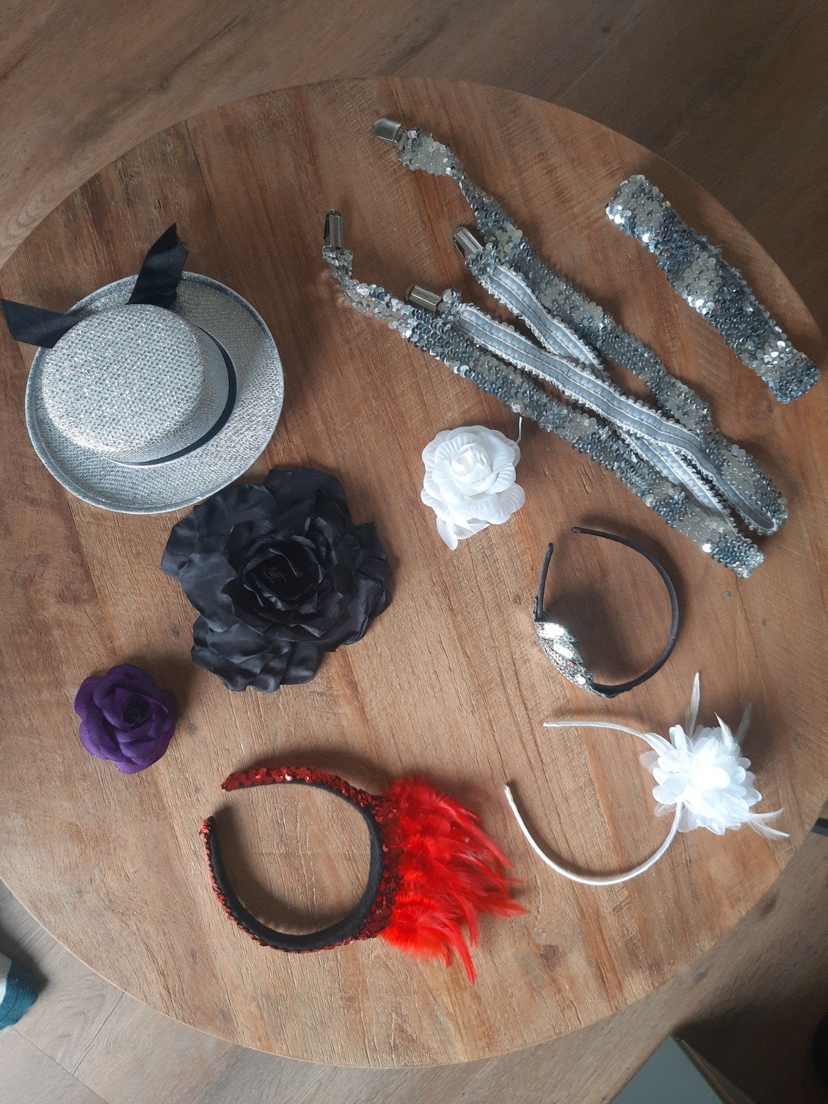 Feestartikelen en accessoires voor diverse thema's, Ophalen, Gebruikt, Feestartikel, Carnaval