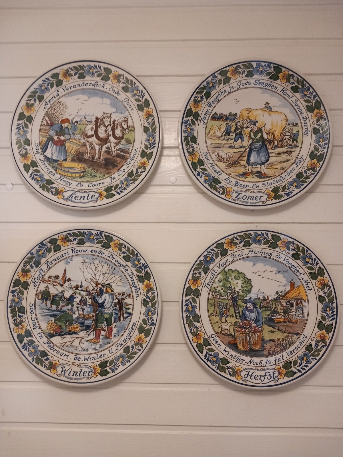 Goedewagen Polychroom 4 jaargetijden borden Nieuwstaat, Ophalen of Verzenden