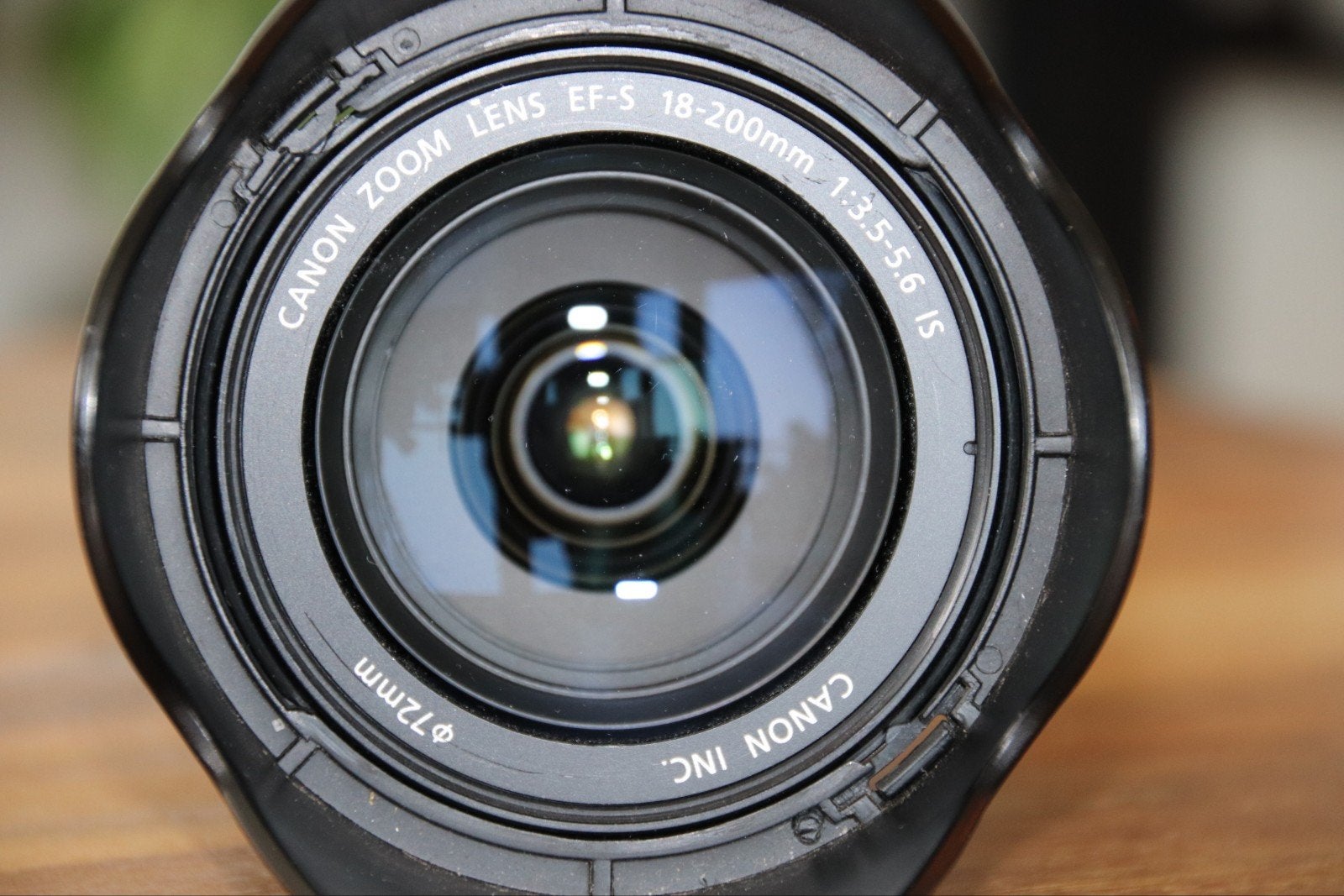 Canon Zoom Lens EF-S 18-200mm 1:3.5-5.6 IS, Gebruikt, Canon, Autofocus, Ophalen of Verzenden