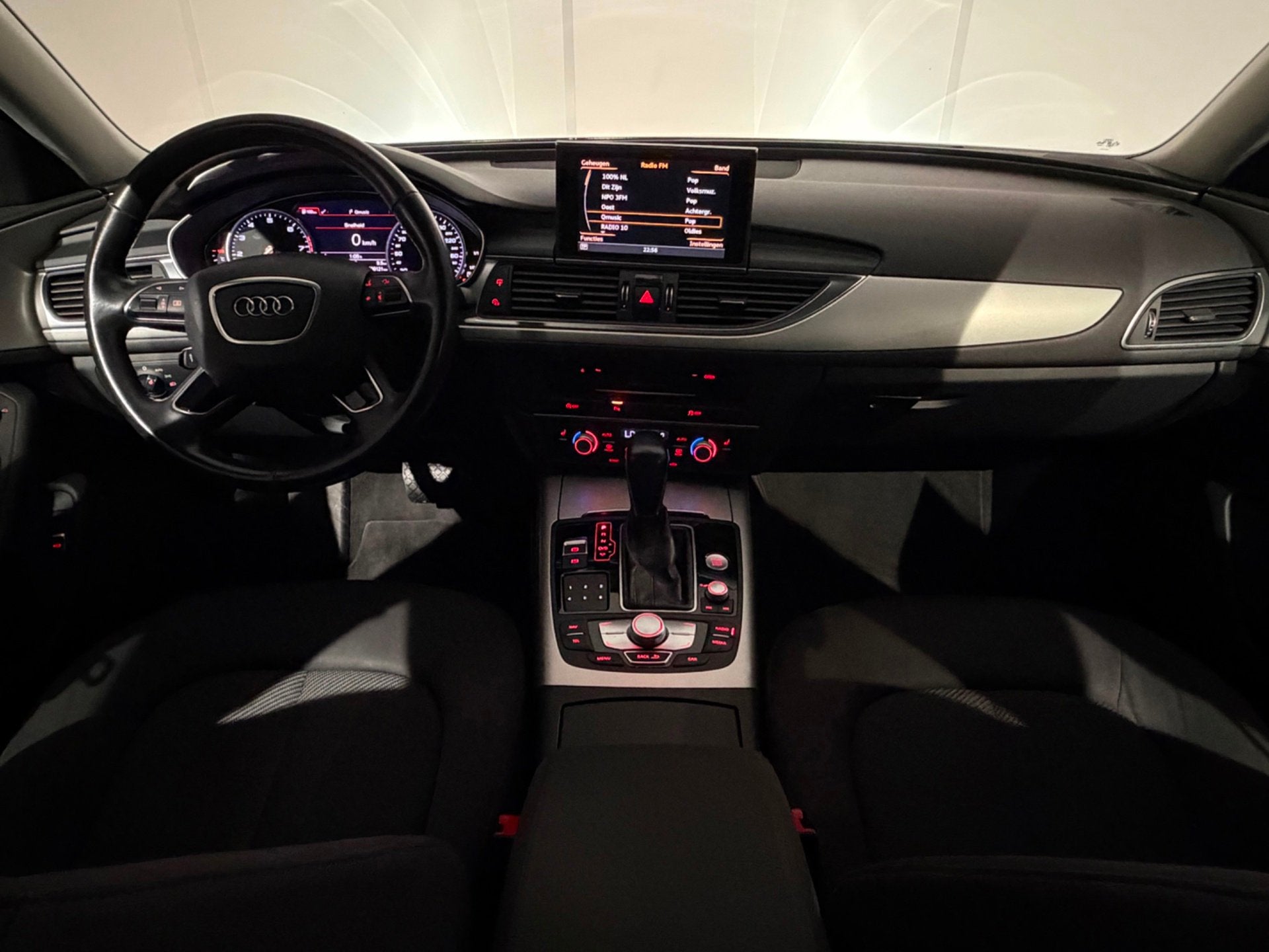 Audi A6 Avant 1.8 TFSI ultra S-tronic /Clima/Cruise/PDC/Keyl, Stof, Euro 6, Grijs, 1700 kg
