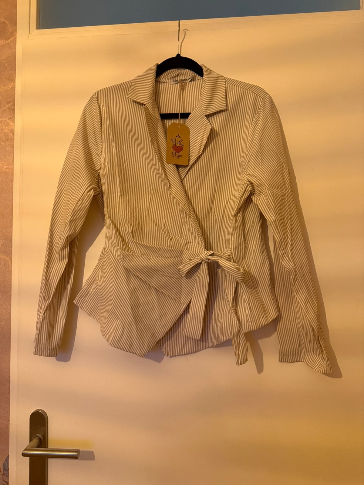 Overslag blouse Biba, Ophalen of Verzenden, Nieuw, Maat 42/44 (L), Bruin
