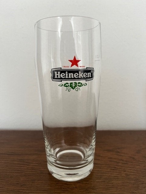 bierglazen ( fluitje 0,2l - plastic 0,2l ), Ophalen, Zo goed als nieuw, Bierglas