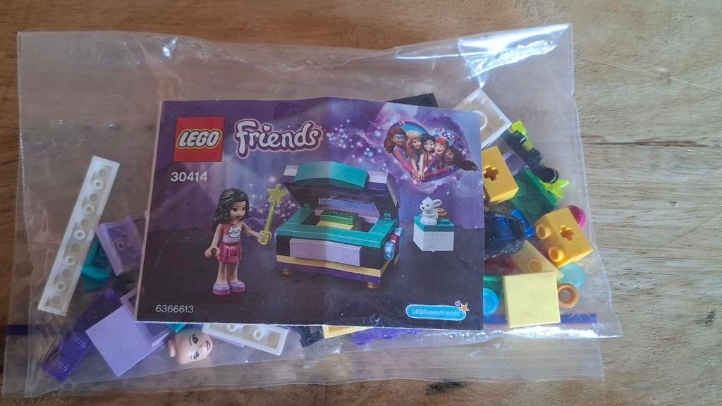 30414 Lego Friends Emma's magische doos compleet met boekje, Ophalen of Verzenden, Zo goed als nieuw
