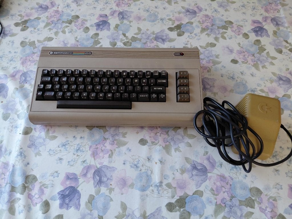 Commodore 64 met Datasette, joystick en voeding, Computers en Software, Vintage Computers, Ophalen, Commodore C 64
