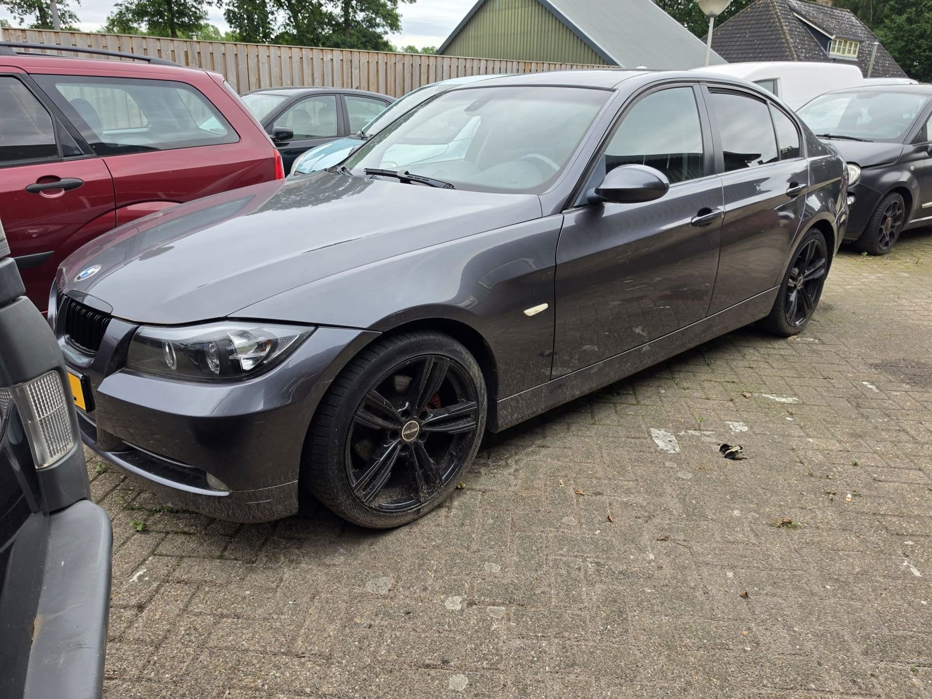 BMW 3-serie 325i (AUTOMAAT) EXPORTPRICE, Auto's, 745 kg, Achterwielaandrijving, Gebruikt, Zwart
