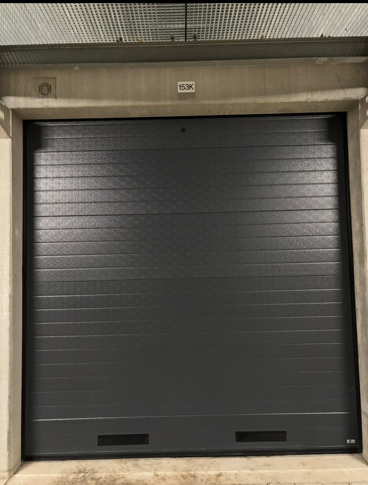 XL garagebox Rotterdam-Hoovliet WATER + ELEKTRISCHE DEUR